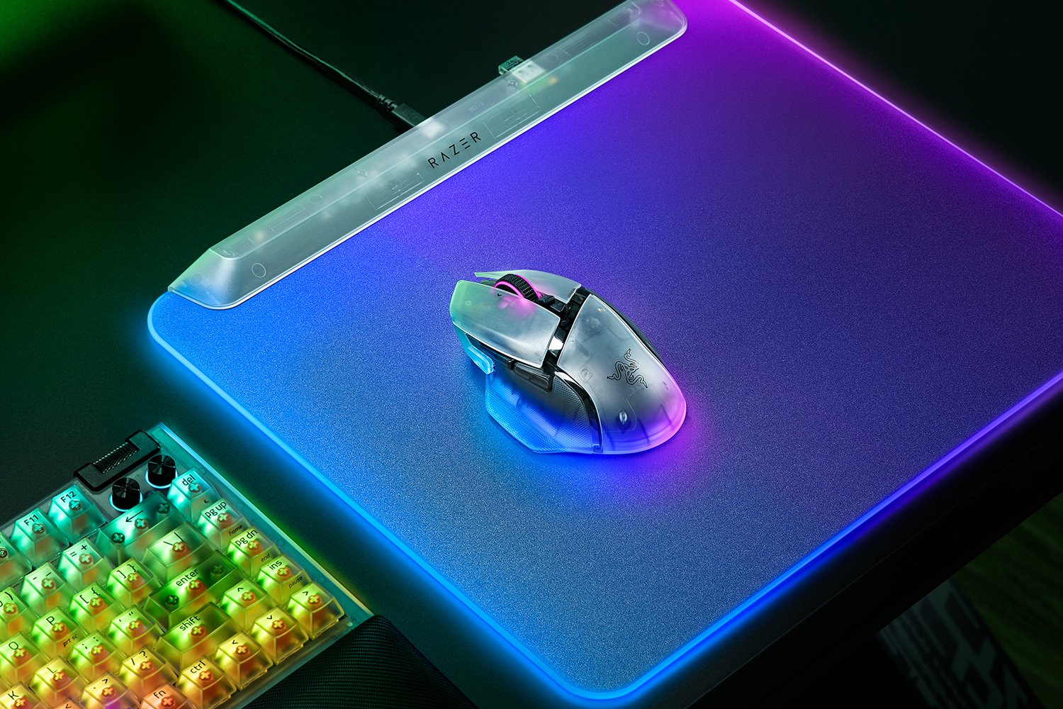 Купить Razer Basilisk V3 Pro 35K белый Phantom Edition [RZ01