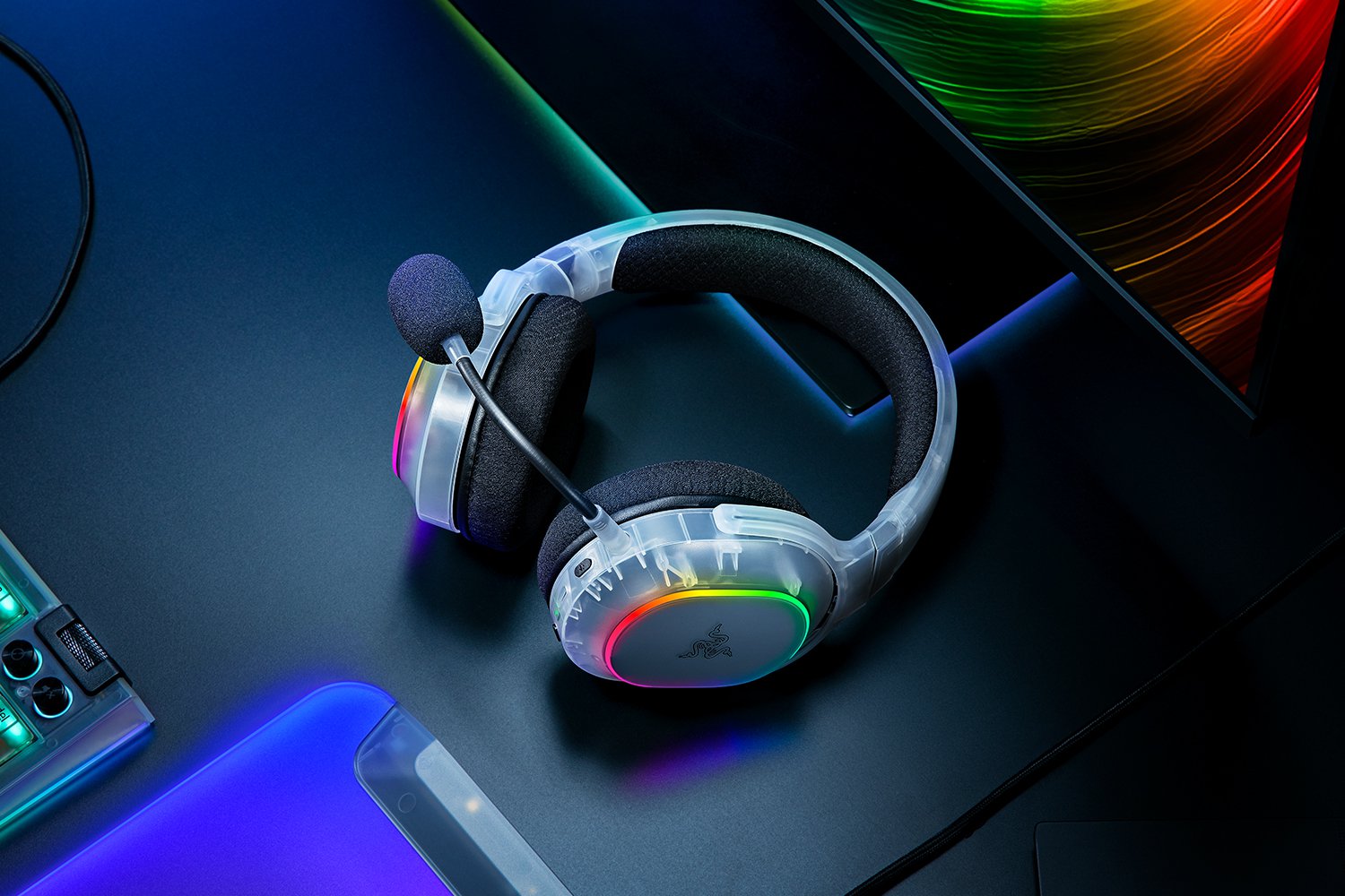 Купить Razer Barracuda X Chroma белый Phantom Edition [RZ04