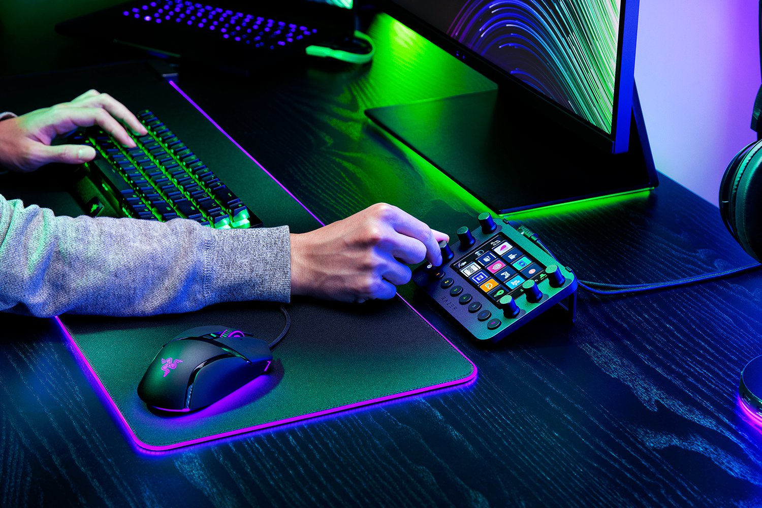 Razer Stream Controller — Купить многозадачную консоль для