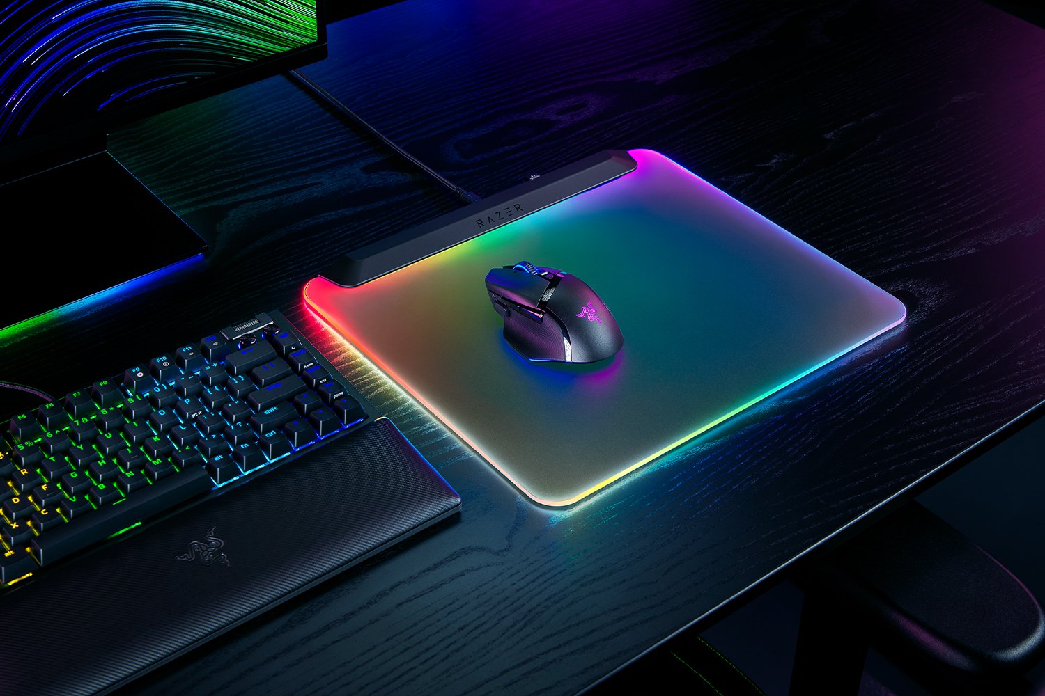 Razer Firefly V2 Pro — Купить жесткий игровой коврик с RGB