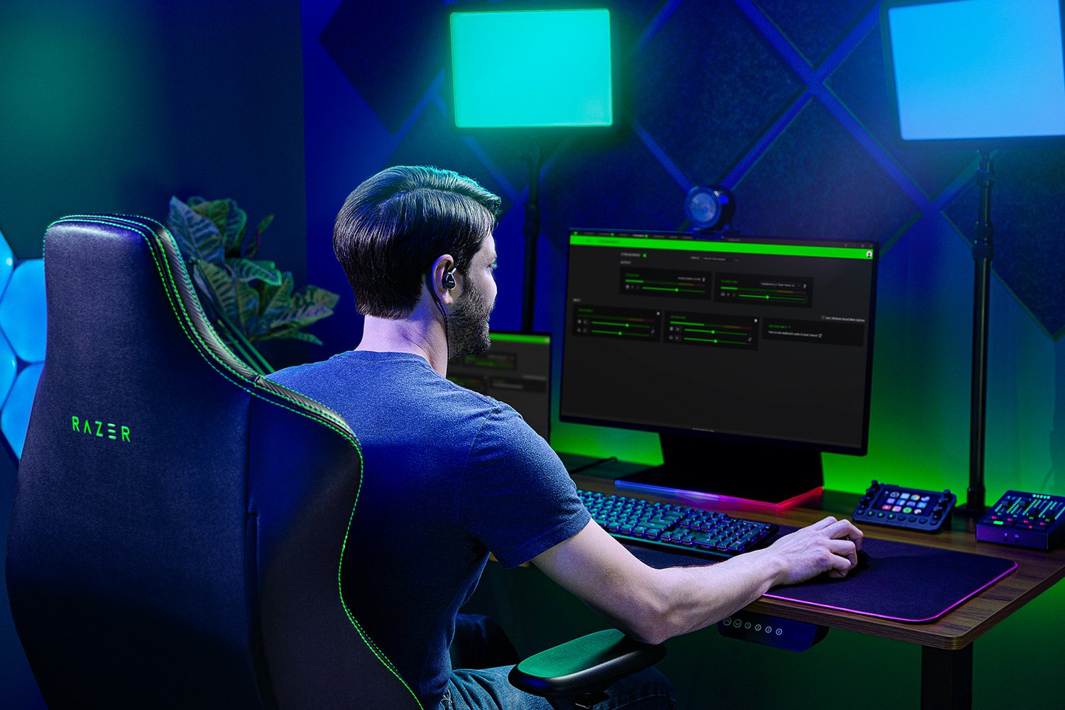 Купить Razer Moray [RZ12-04450100-R3M1] в интернет магазине