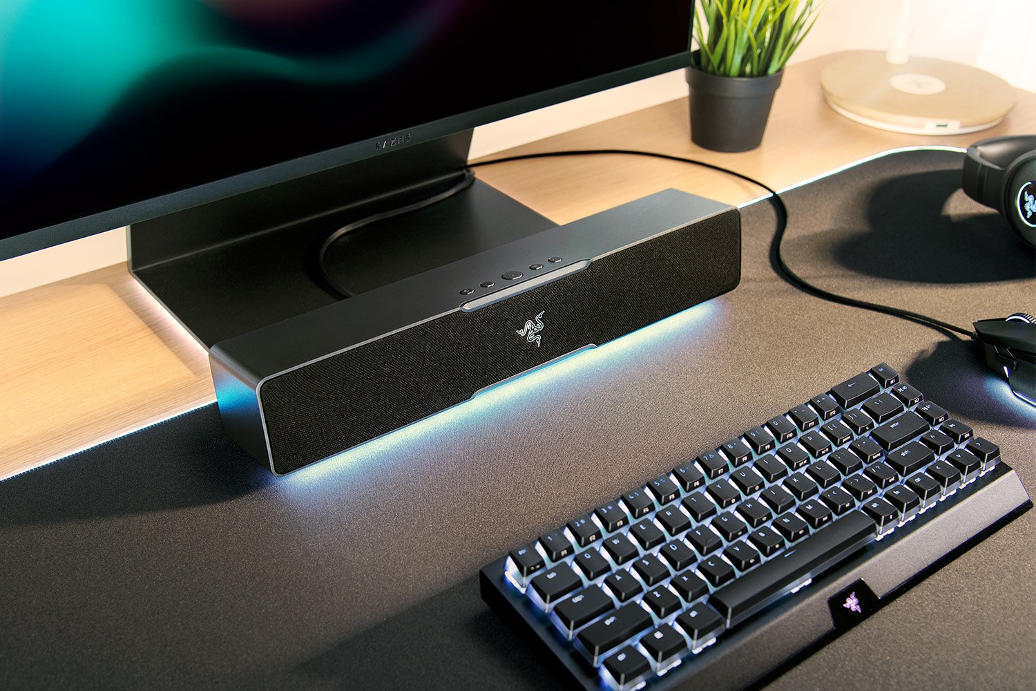 Razer Leviathan V2 X — Купить игровую звуковую панель для ПК на