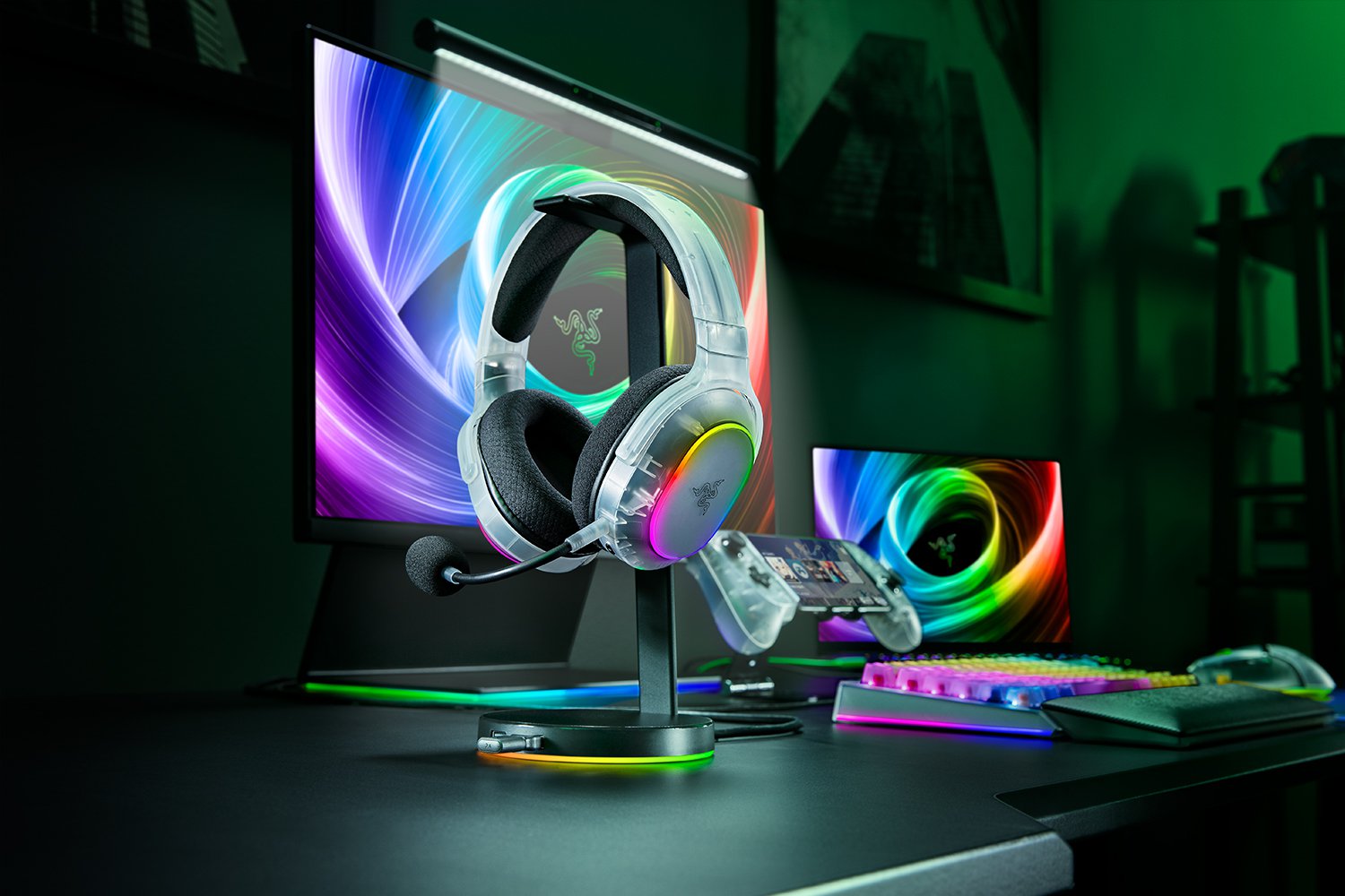 Купить Razer Barracuda X Chroma белый Phantom Edition [RZ04