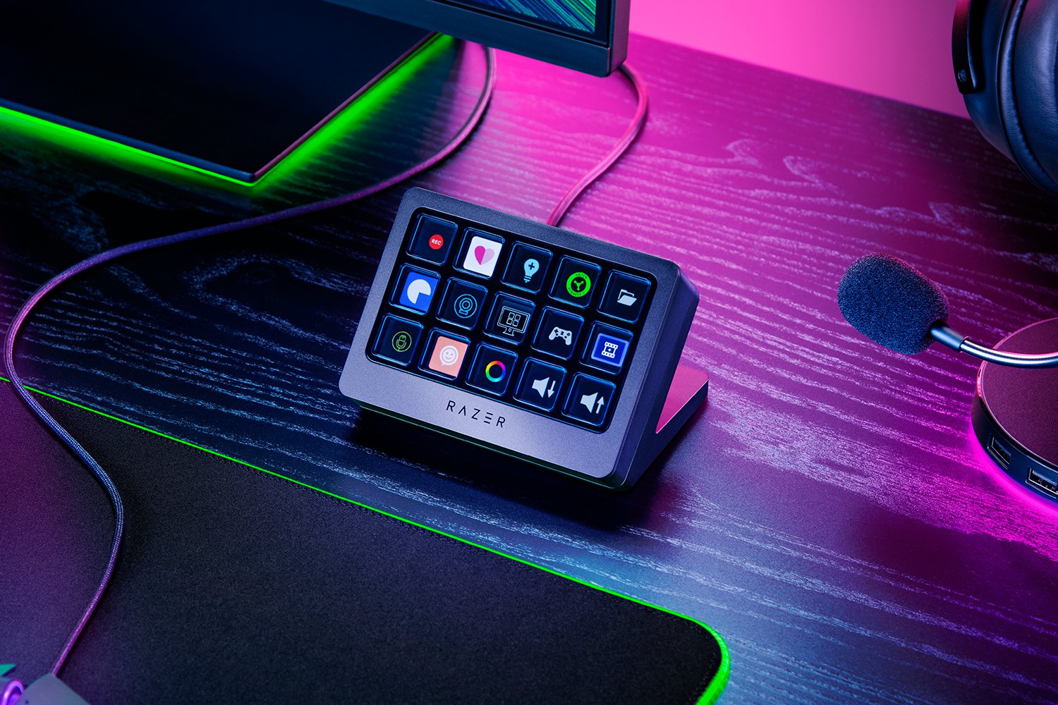 ほぼ未使用 razer Stream Controller Amazon.com: Razer Stream Controller: All-In-One Keypad for
