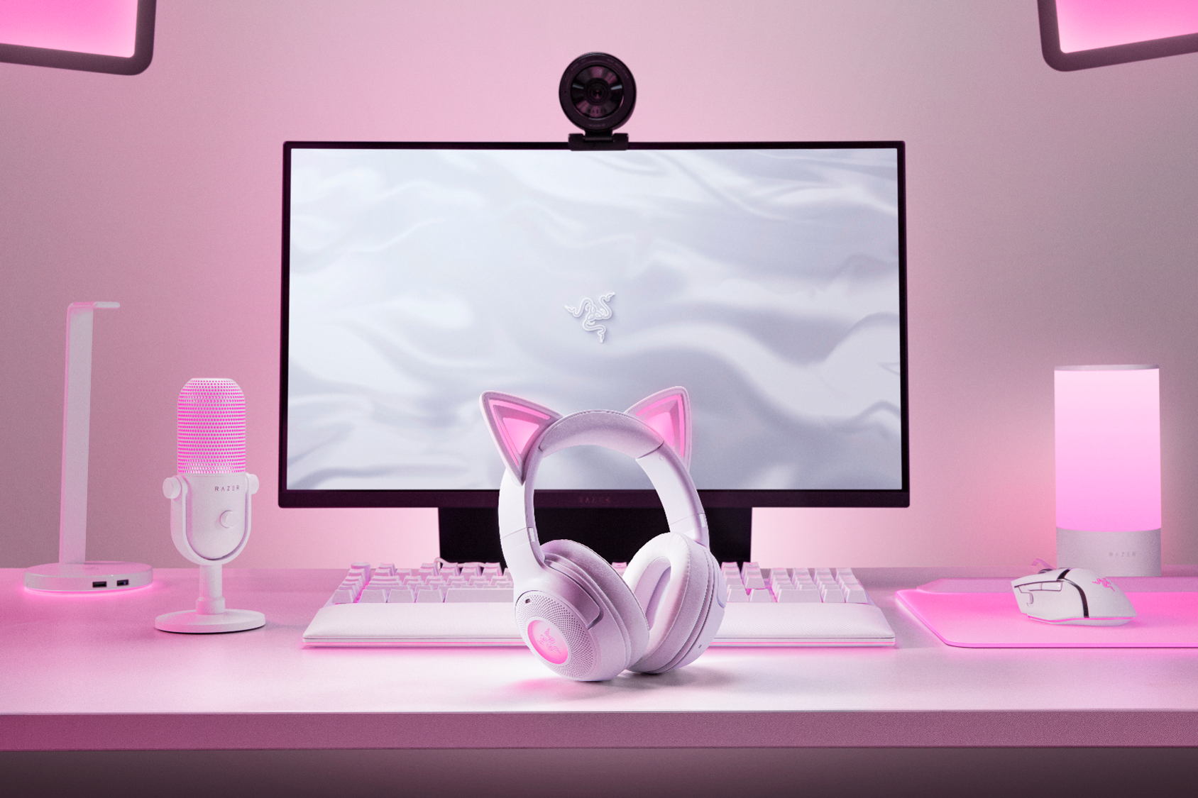 Razer Kraken Kitty V2 в белом цвете