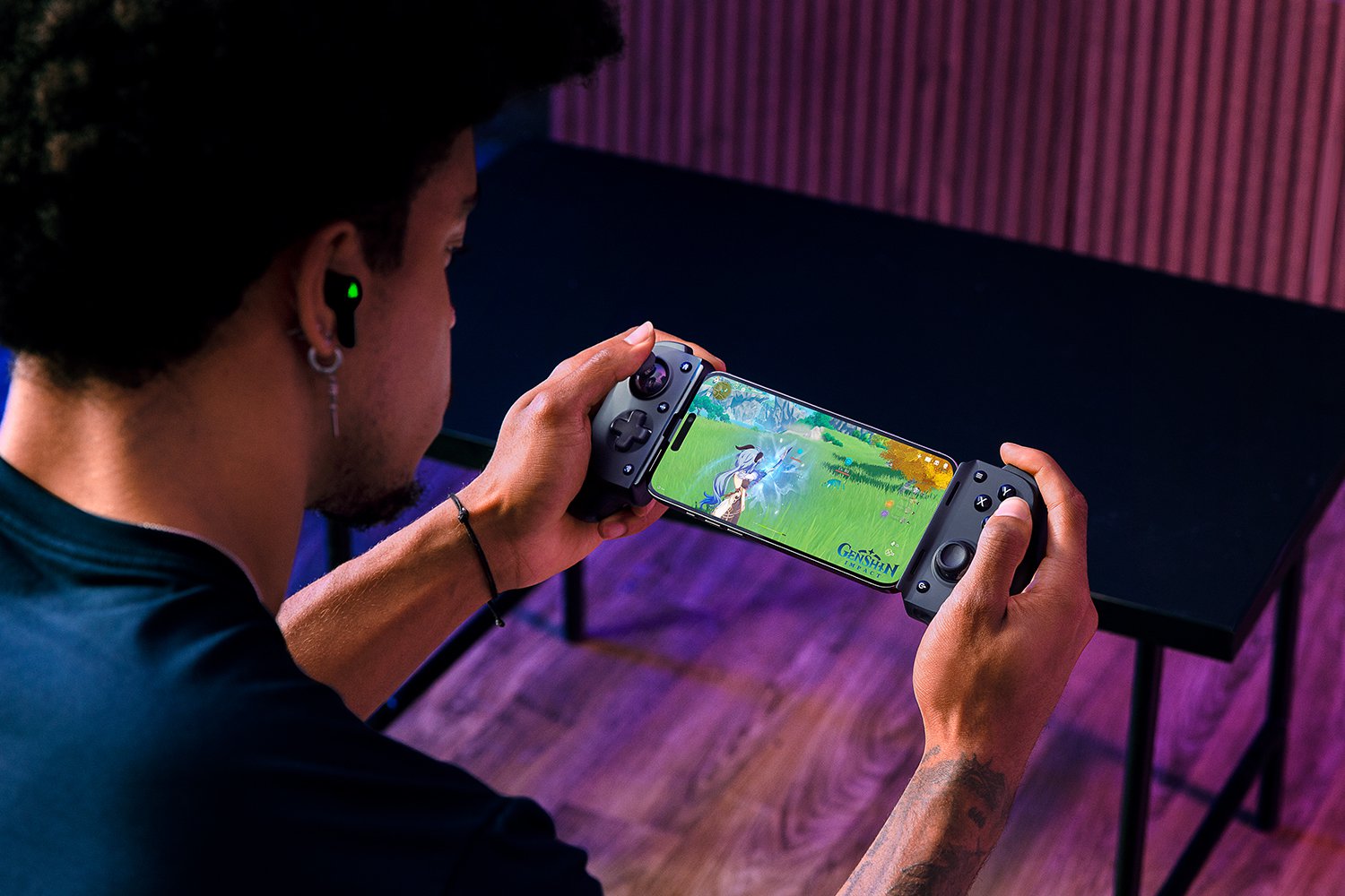 Купить Razer Kishi V3 черный [RZ06-03550100-R3M1] в интернет